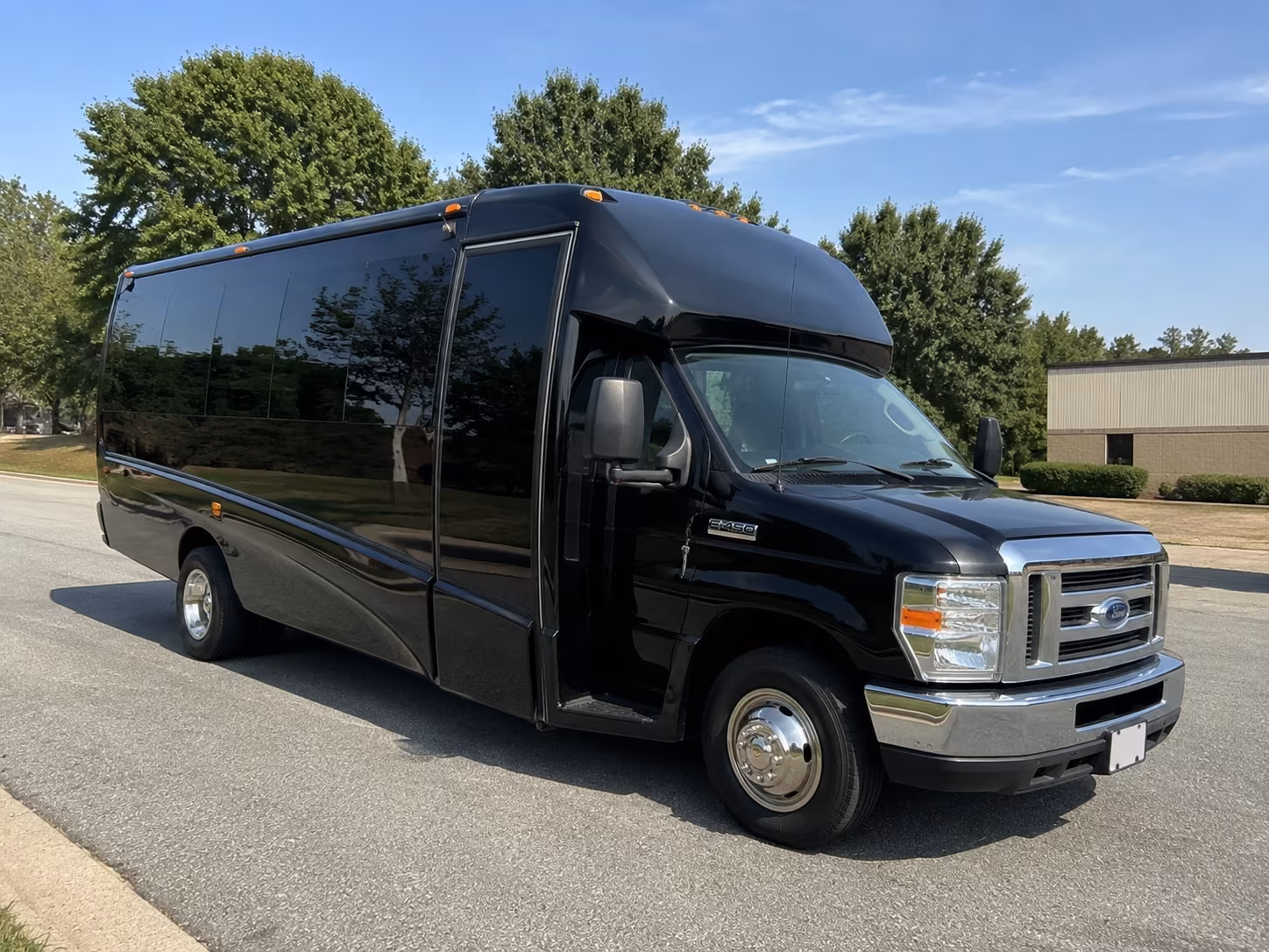 book the perfect ride for your next airport transfer 2