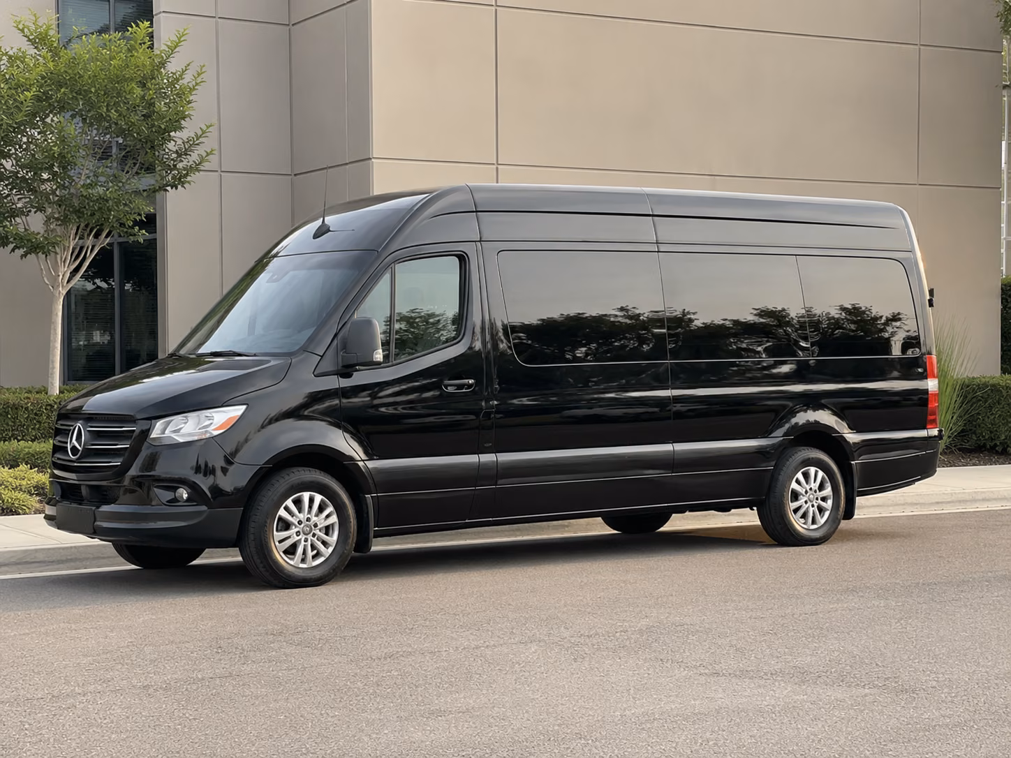 book the perfect ride for your next airport transfer 5