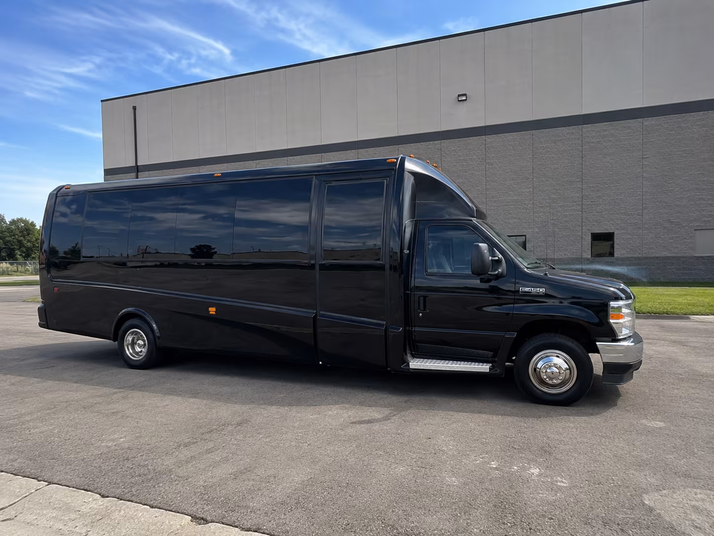 book the perfect ride for your next field trip 1